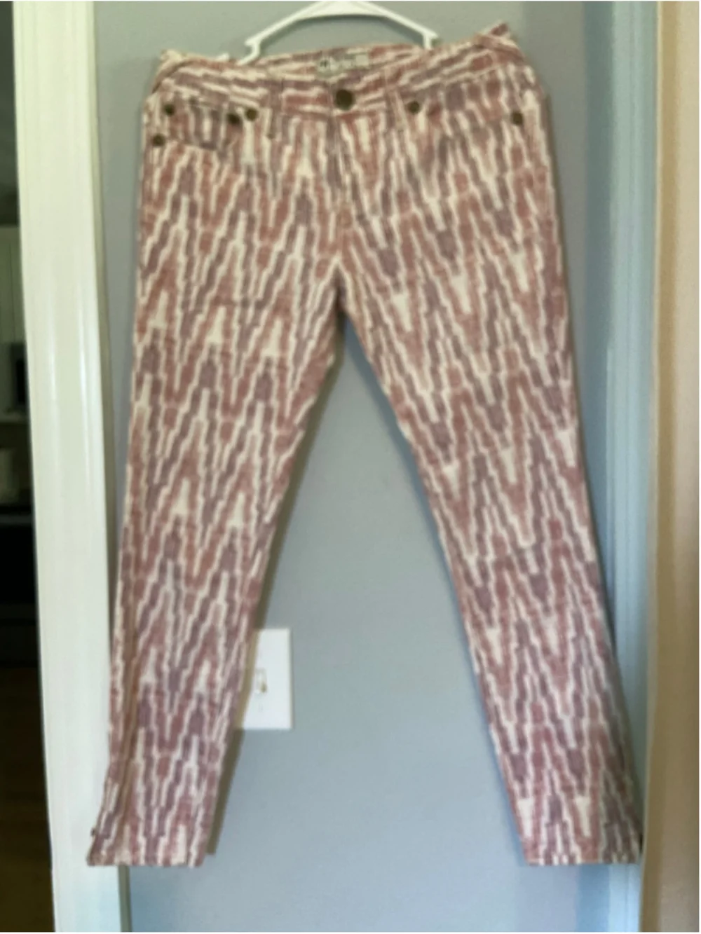 Pink and white Free People jeans, size 27 waist